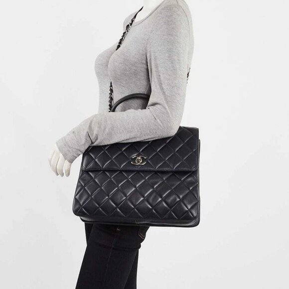 Chanel Navy Blue Quilted Lambskin Leather Large Trendy Bag - Picture 2 of 11